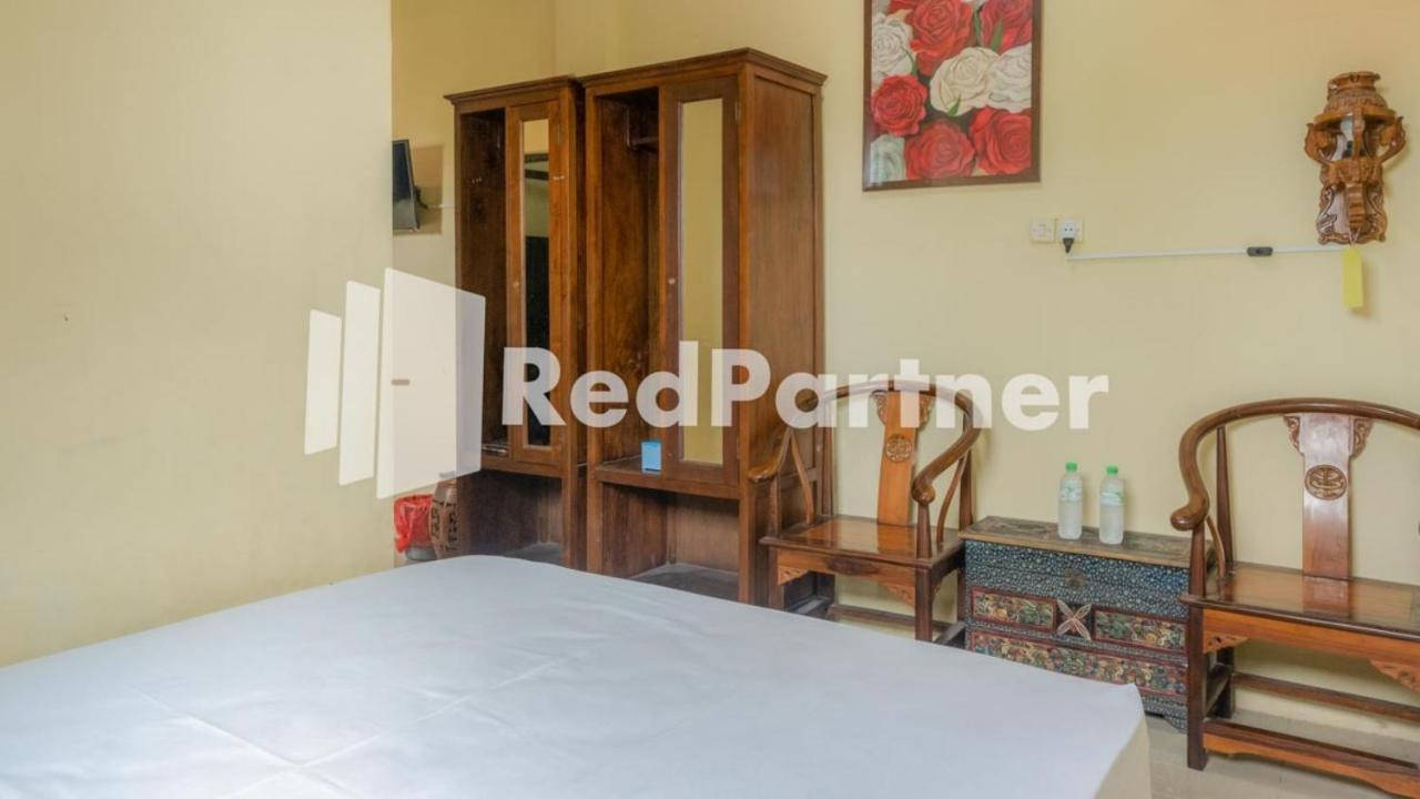 Vandhela Homestay Syariah Mitra Reddoorz Surabaya Buitenkant foto